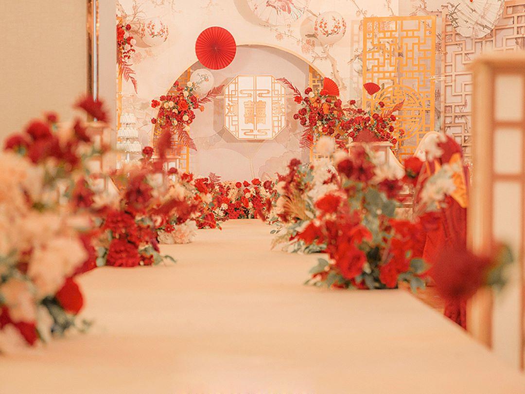 【东成婚礼-高端定制】现在预约·一对一为您服务