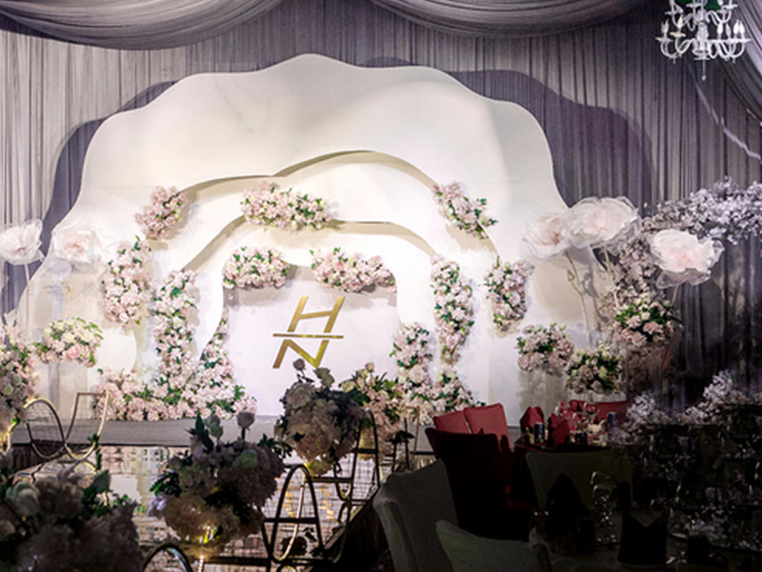 【让你无法想象的火爆套系】银灰白调 梦幻婚礼套系