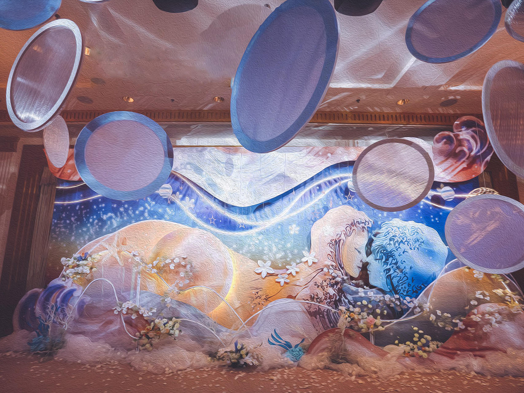 蓝色海洋中的吻  预算内的精致婚礼