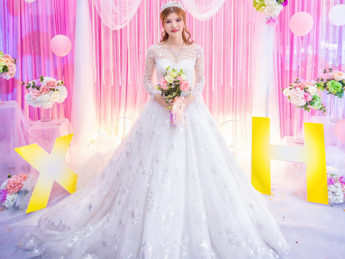 【满天星】长袖星星超长拖尾仪式主纱