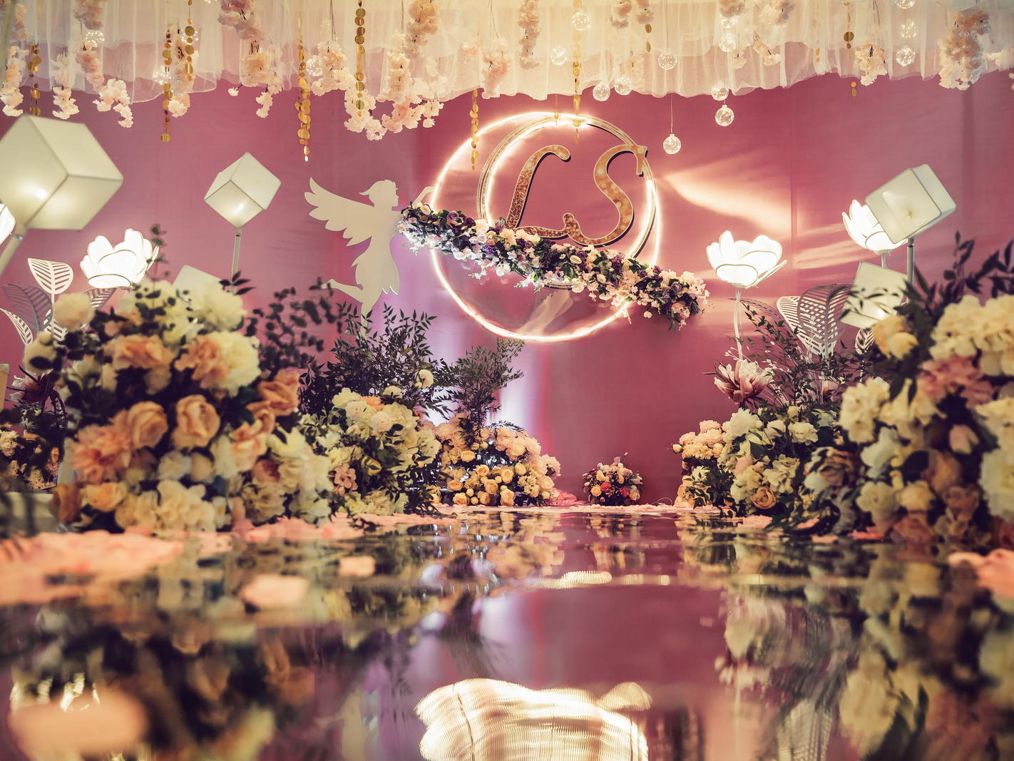 爱尚你婚礼粉色清新主题，30-40人小型婚礼之选