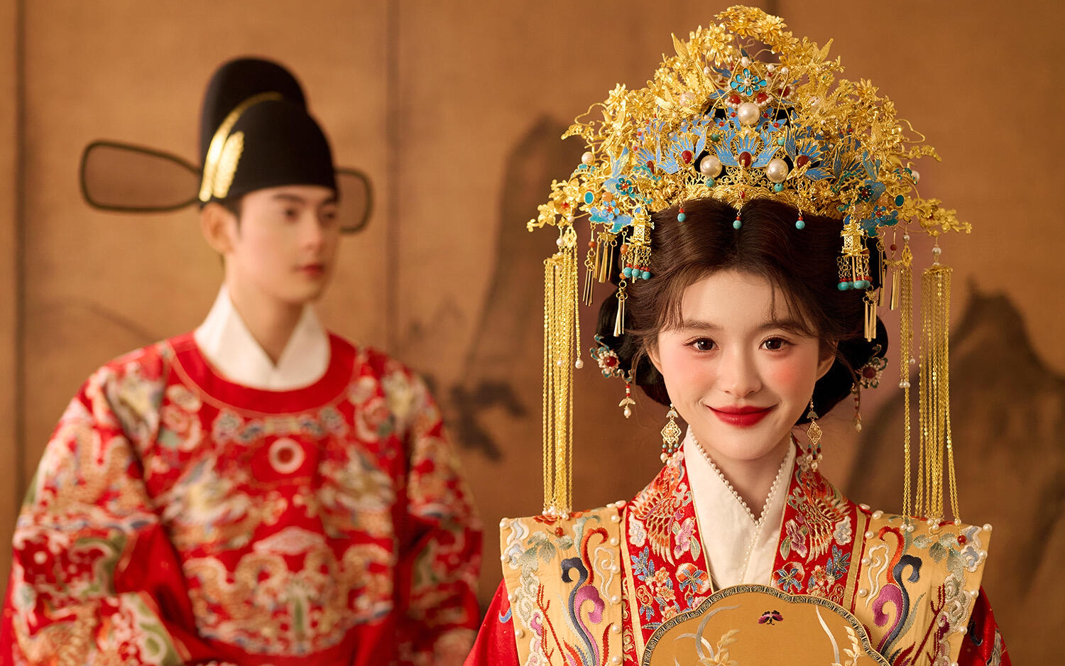 漢服婚紗照｜好一個(gè)鳳冠霞帔明媒正娶