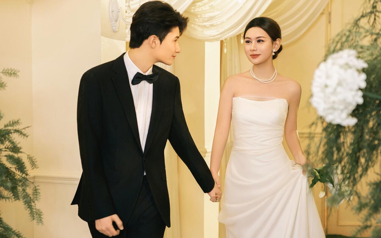 库尔勒备婚必看❗️小众氛围感婚纱照