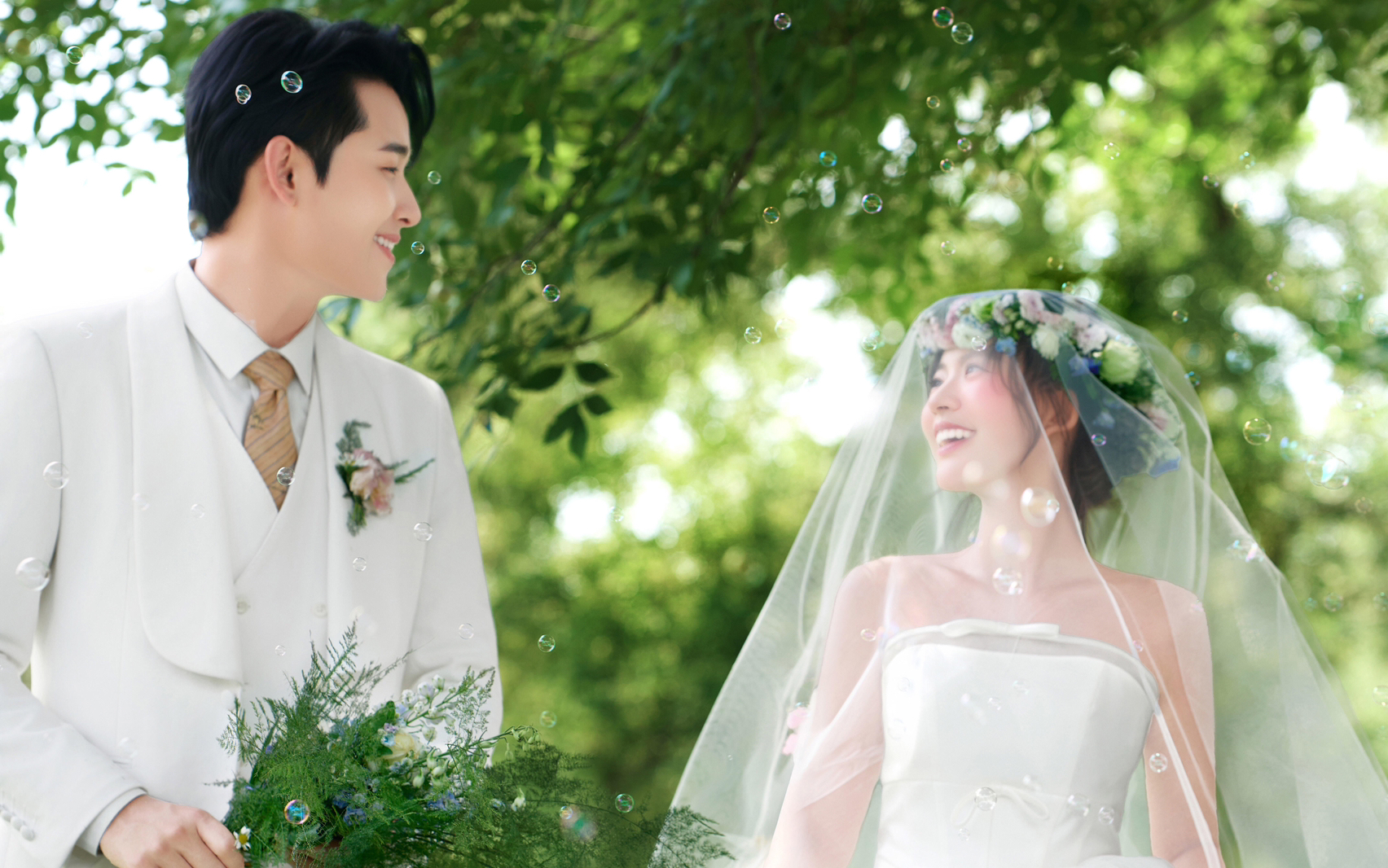 奔赴山林 解锁小众清新婚纱照