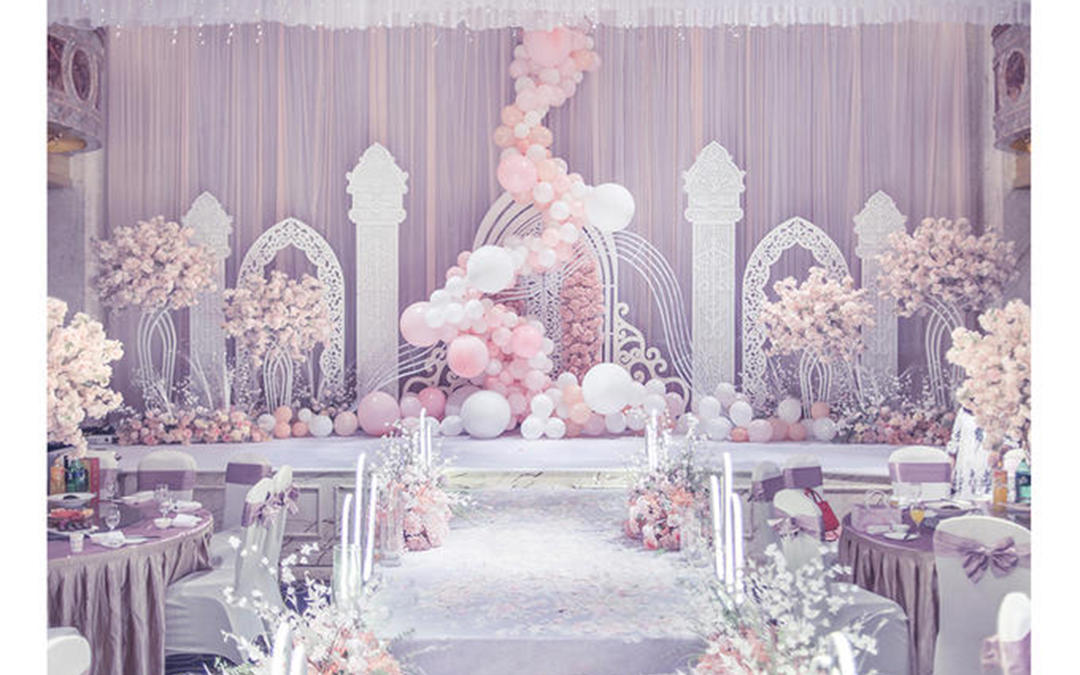 乔治·约翰逊的号码之谜：美媒若何演绎退伍的球衣？(乔约翰逊50佳球)