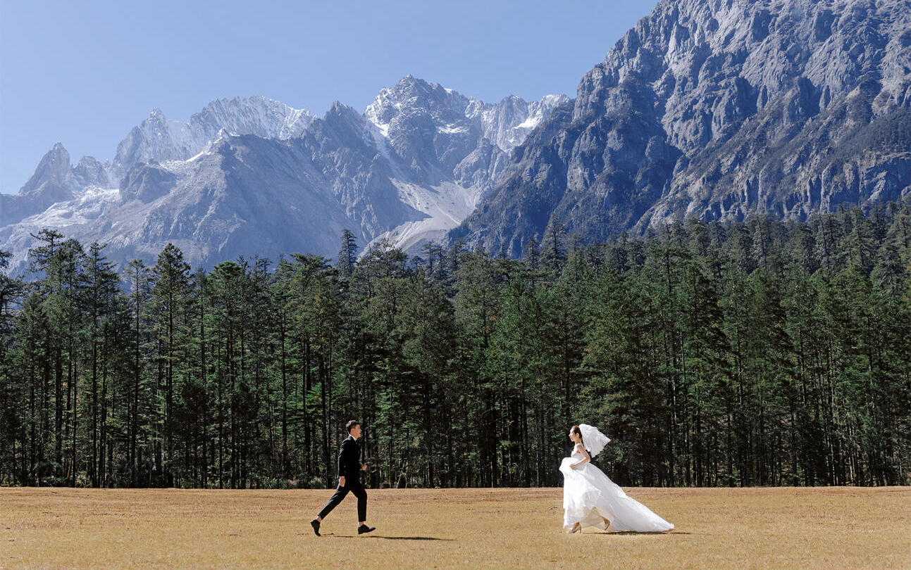 快來成為雪山下的在逃公主吧
