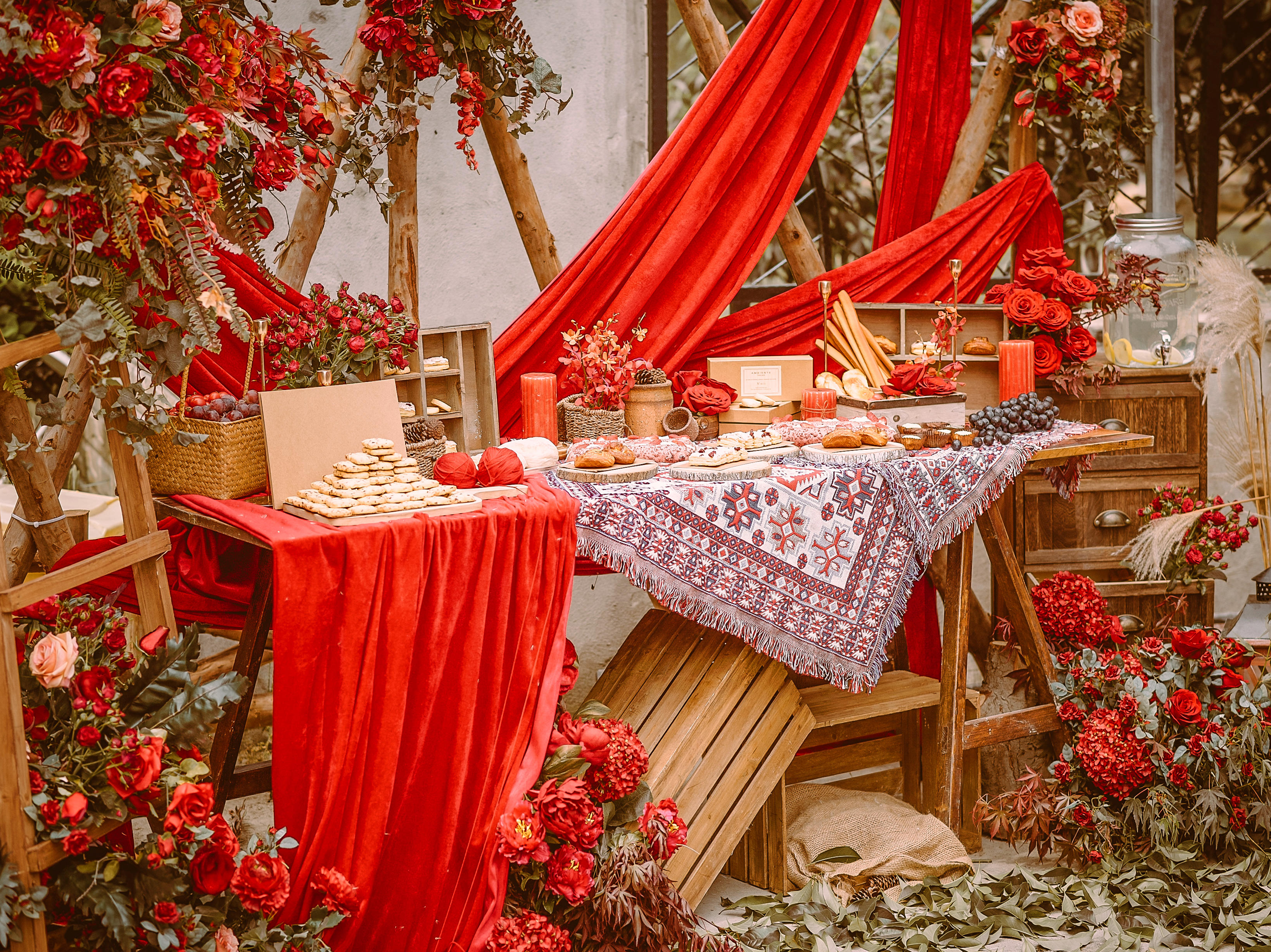 罐头婚礼|小型场地户外红色美式乡村风