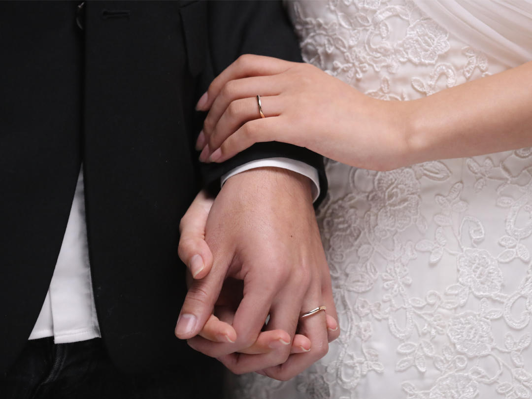 Kismet 18k金求婚戒指-亲吻鱼