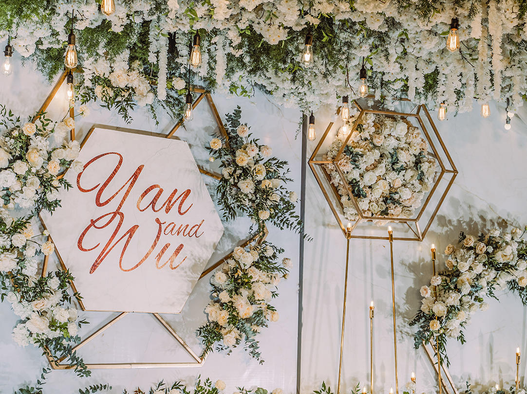 酒白绿色韩式婚礼  一价全包