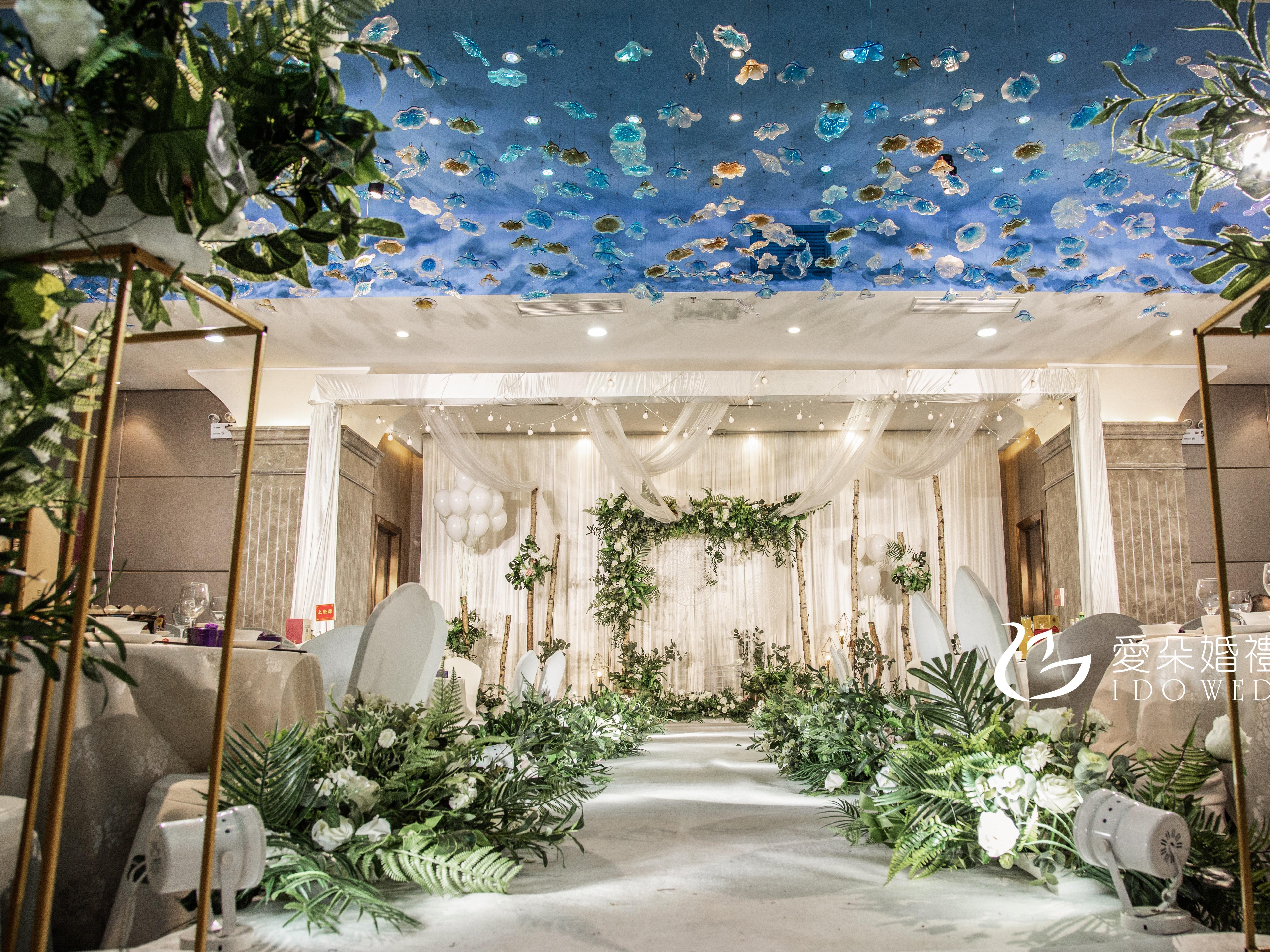 【爱朵高端婚礼定制】超清新婚礼—让爱回归自然