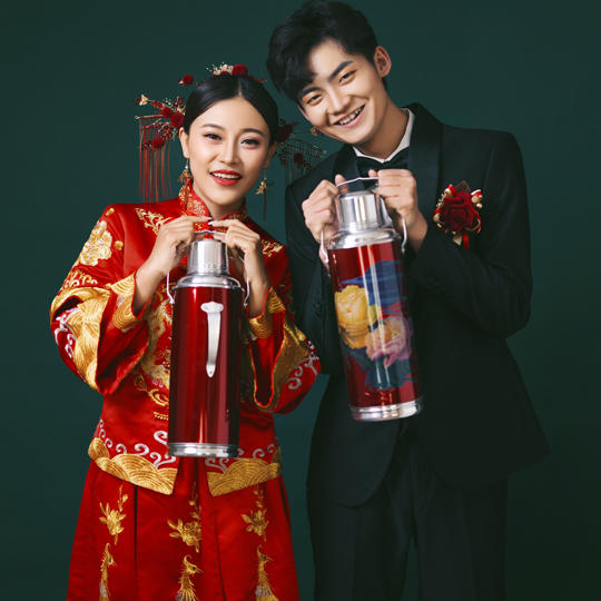 王先生      张女士  婚纱照