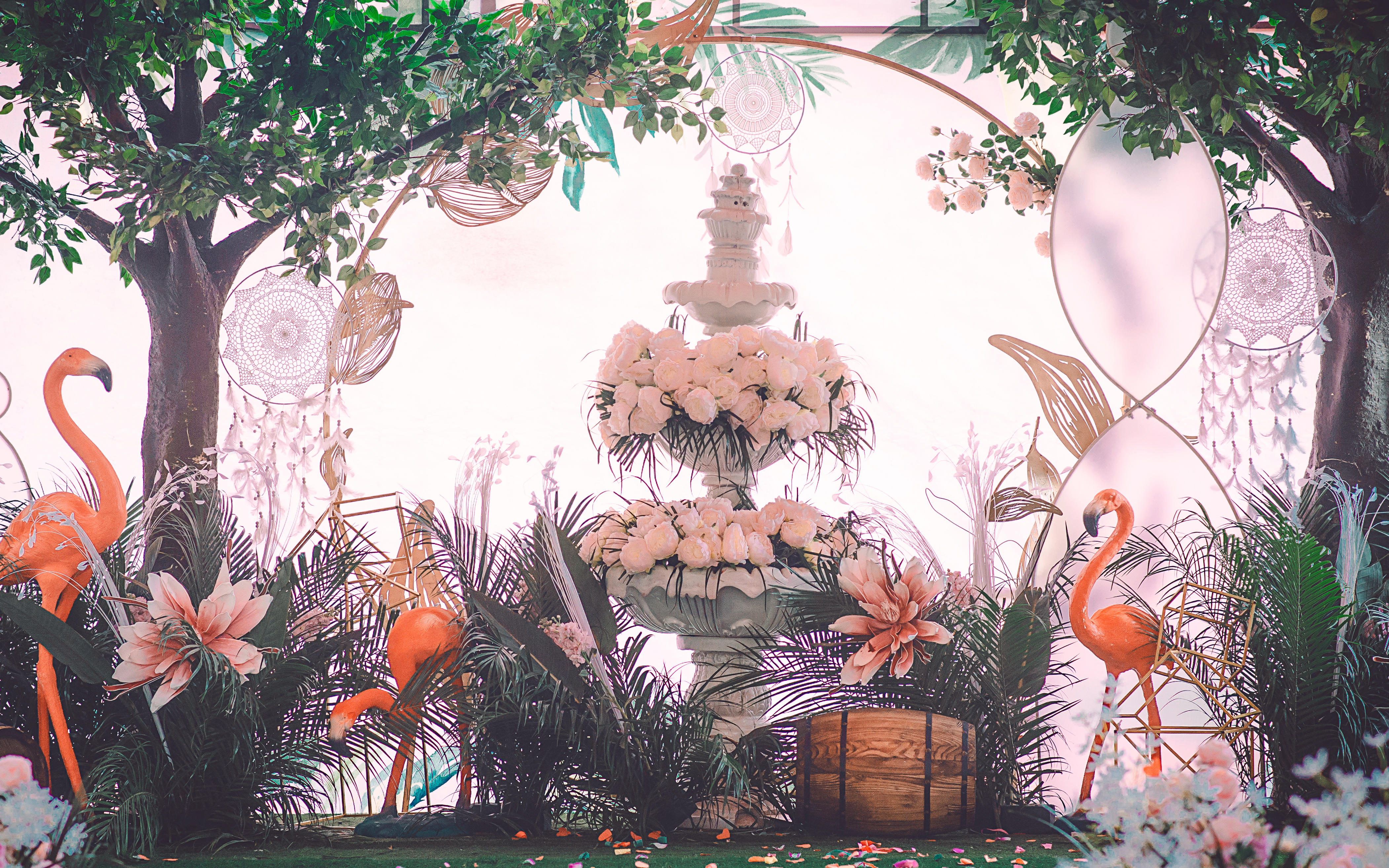 久久婚庆-自家门前粉色浪漫森系