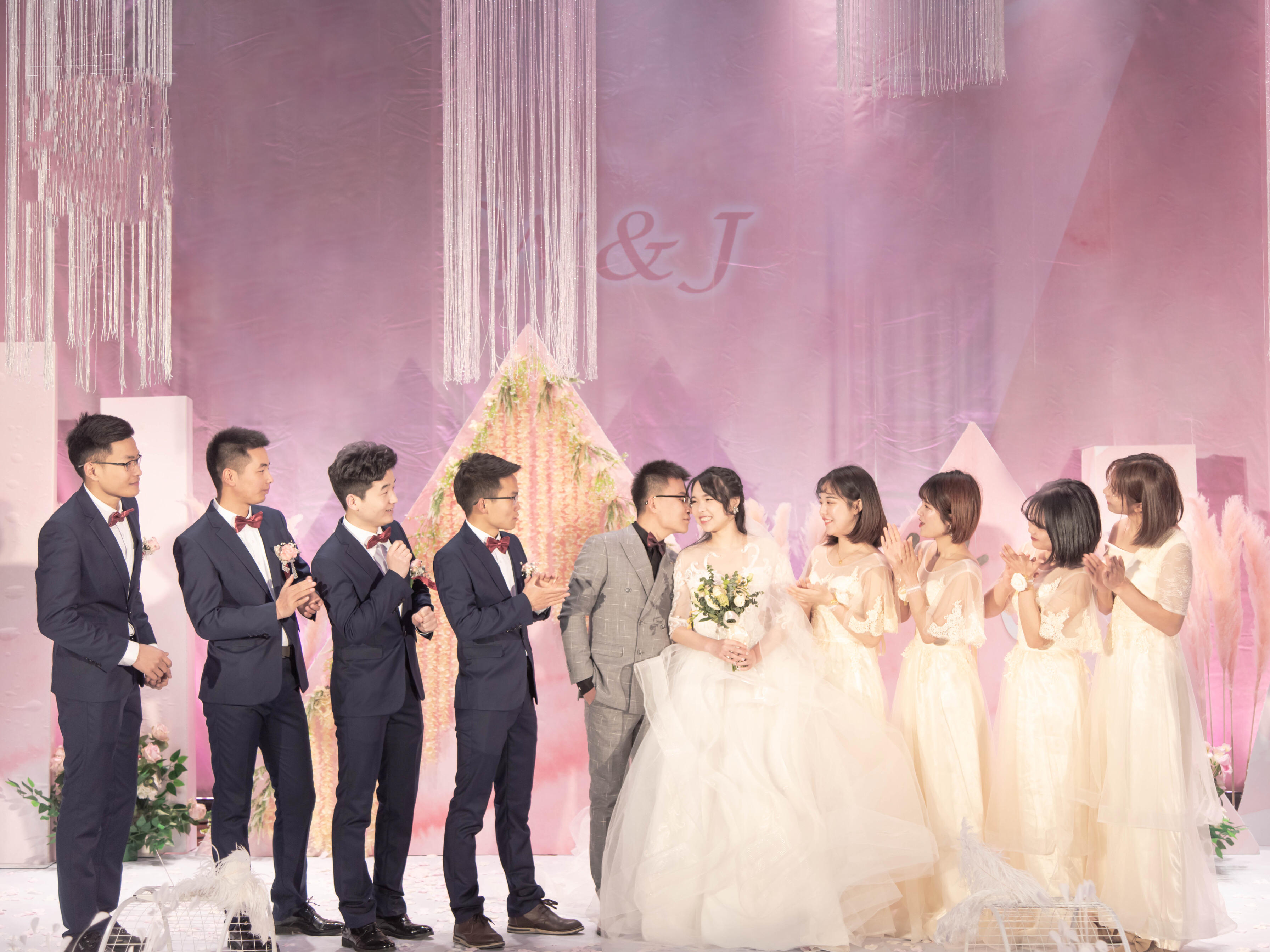 南部县大气唯美浪漫粉色婚礼婚庆布置