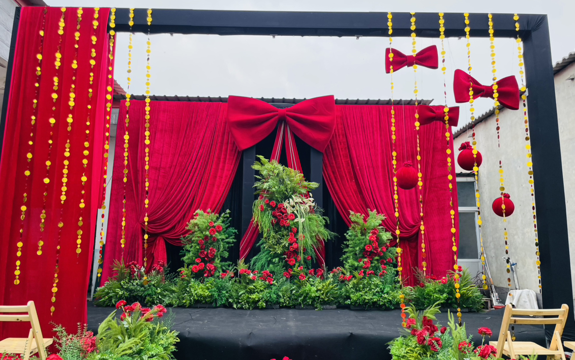 韓式紅色蝴蝶結(jié)婚禮