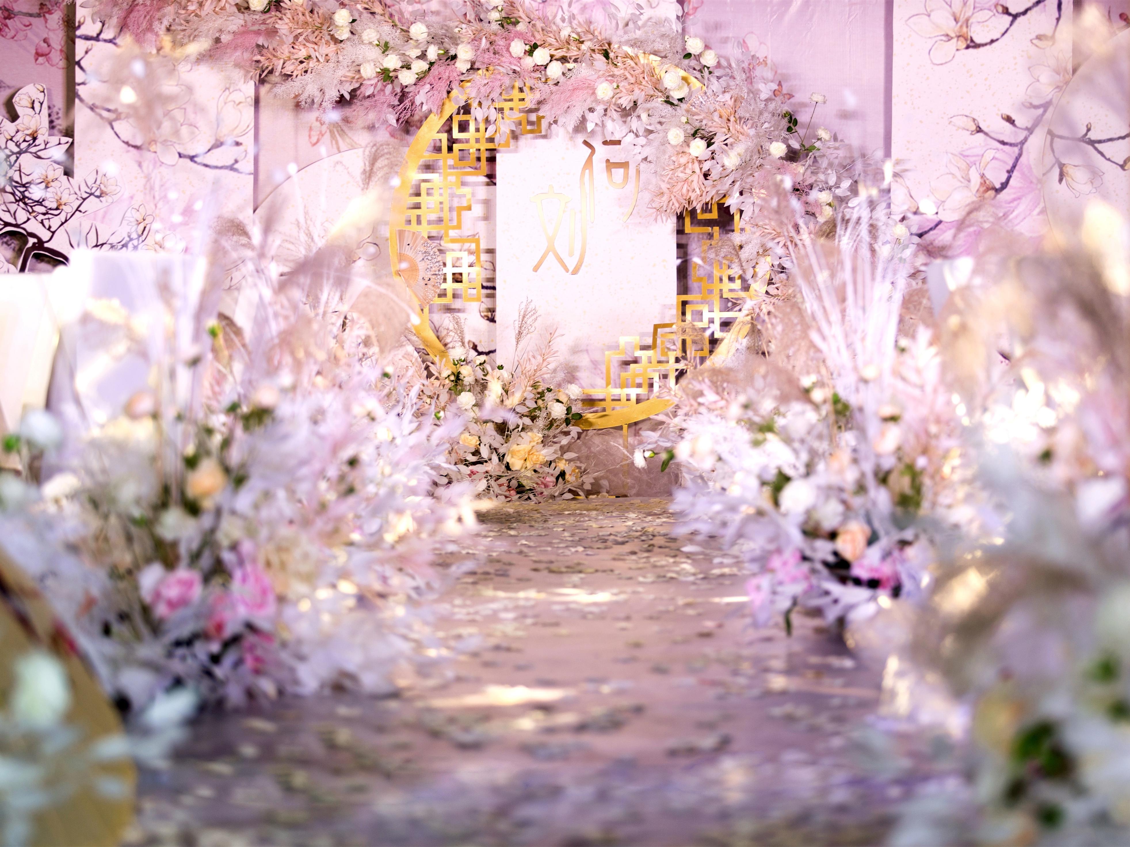 粉色新中式 春天的气息 含四大人员