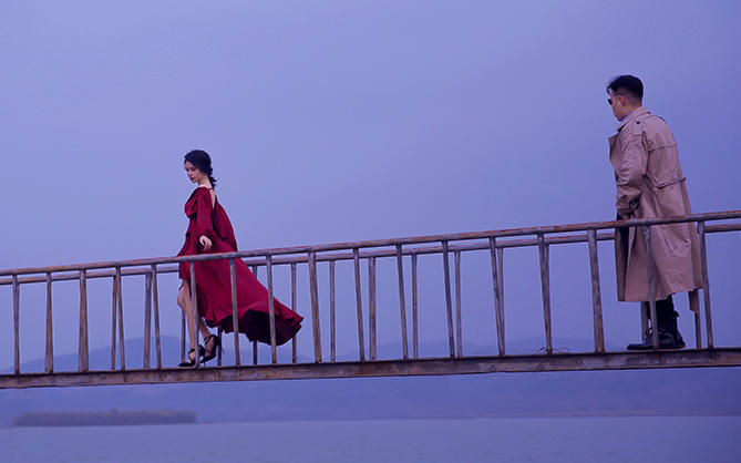 婚纱定制+商业修图+精修40张+八服八造