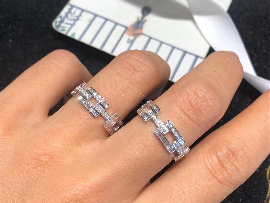 南昌关于爱-T方满钻86分18K金情侣对戒