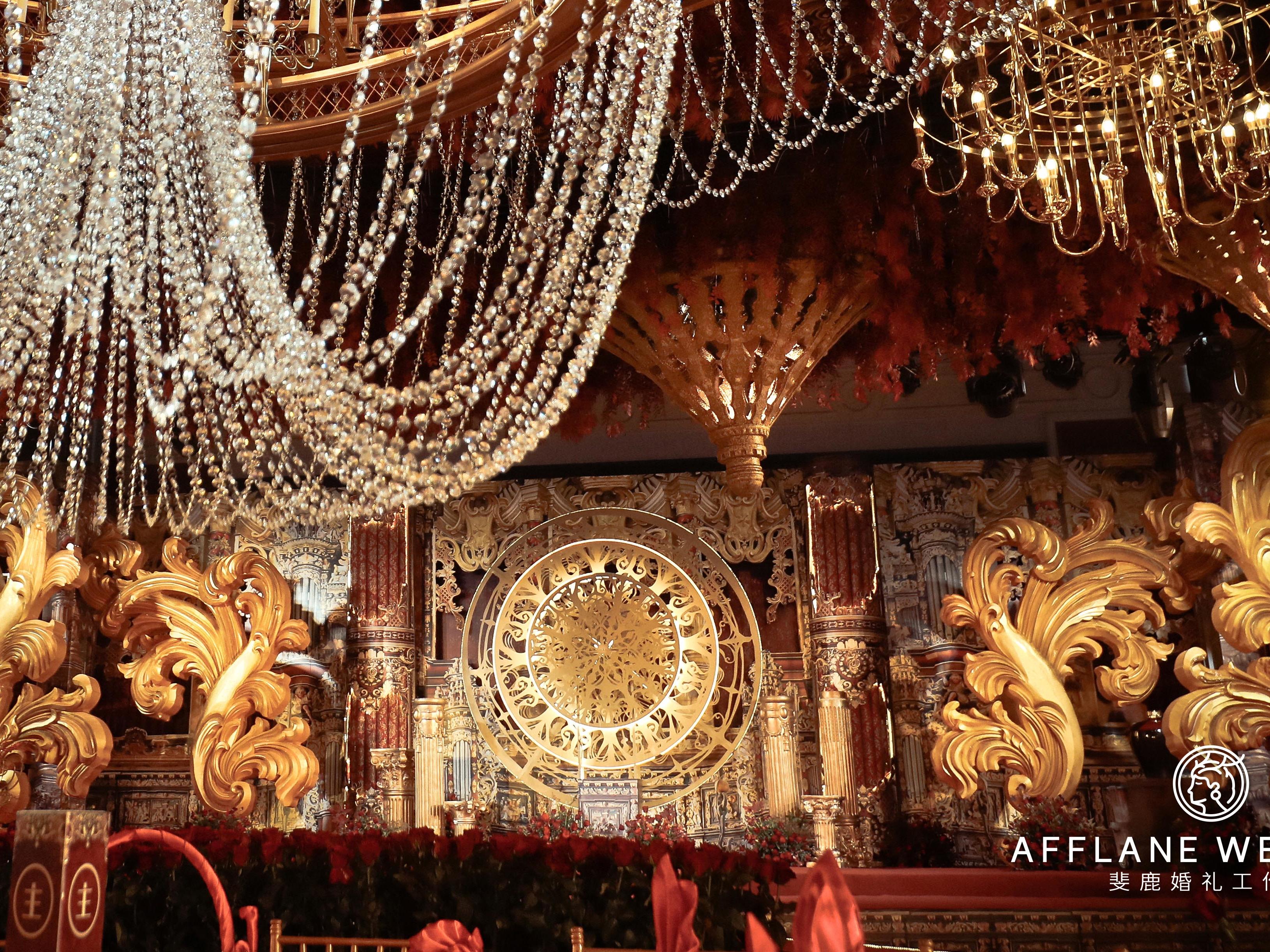 斐鹿婚礼|满场奢华水晶灯匠心定制