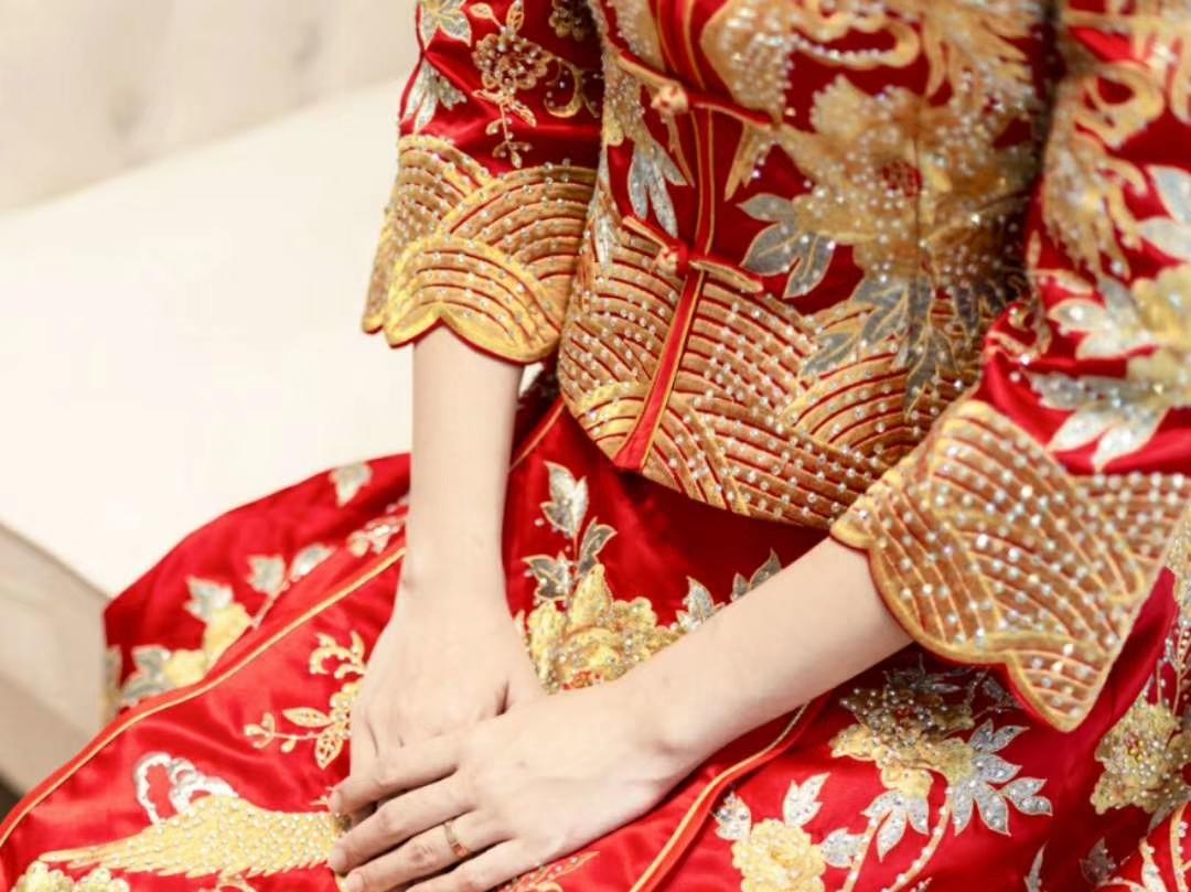 抹胸花瓣收腰拖尾仪式纱+秀禾服/敬酒服4件套租赁