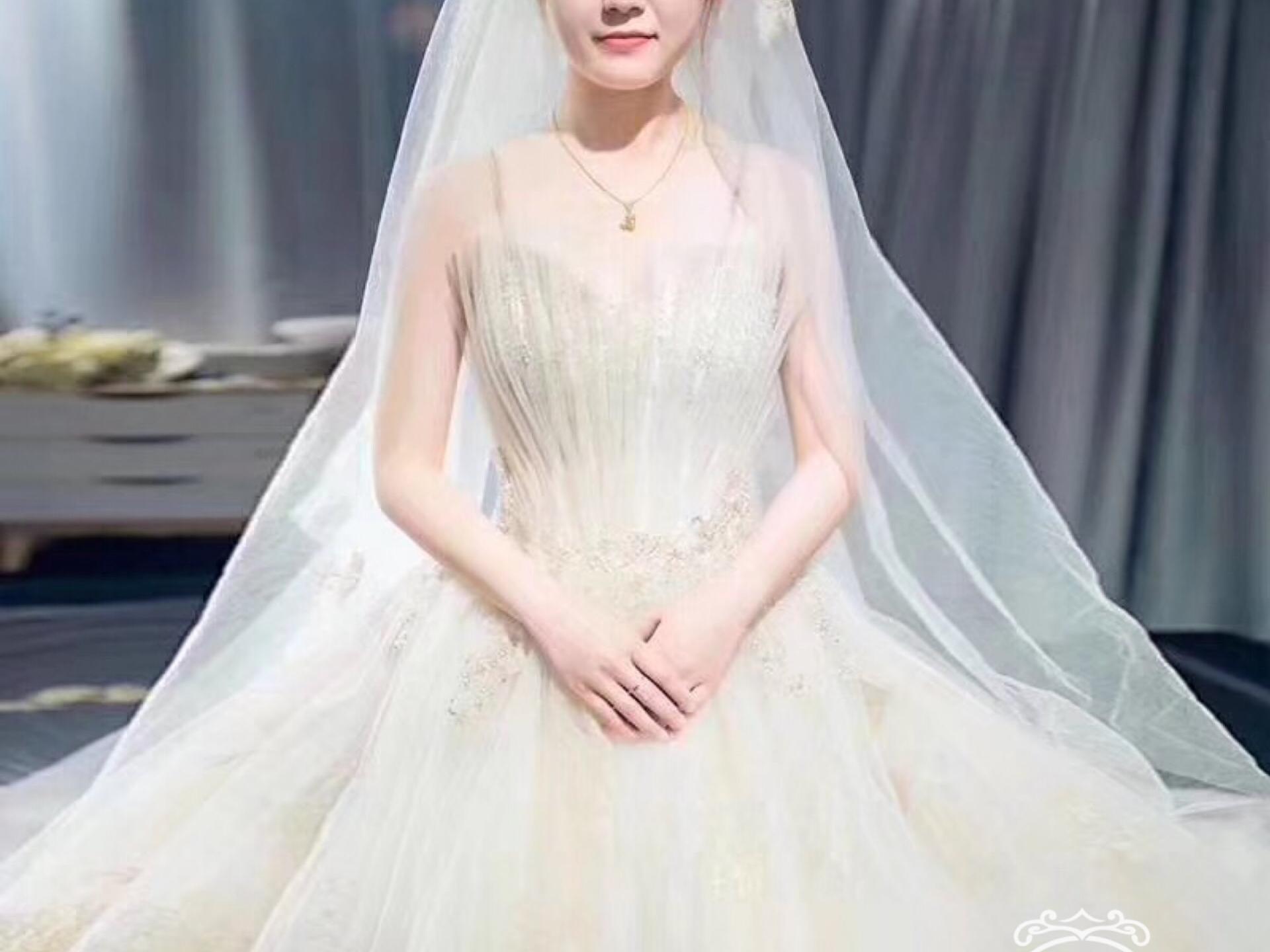 高级定制系列:秀禾+拖尾婚纱+敬酒服+总监跟妆