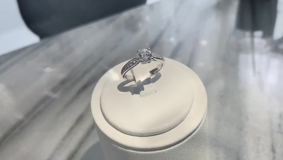 FASCINE | 1克拉钻石奢华求婚钻戒