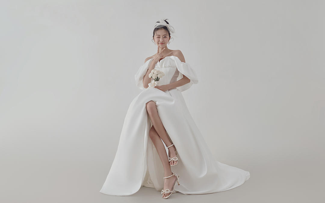 【私人定制套餐】十服十造+全新婚纱+总监一对一
