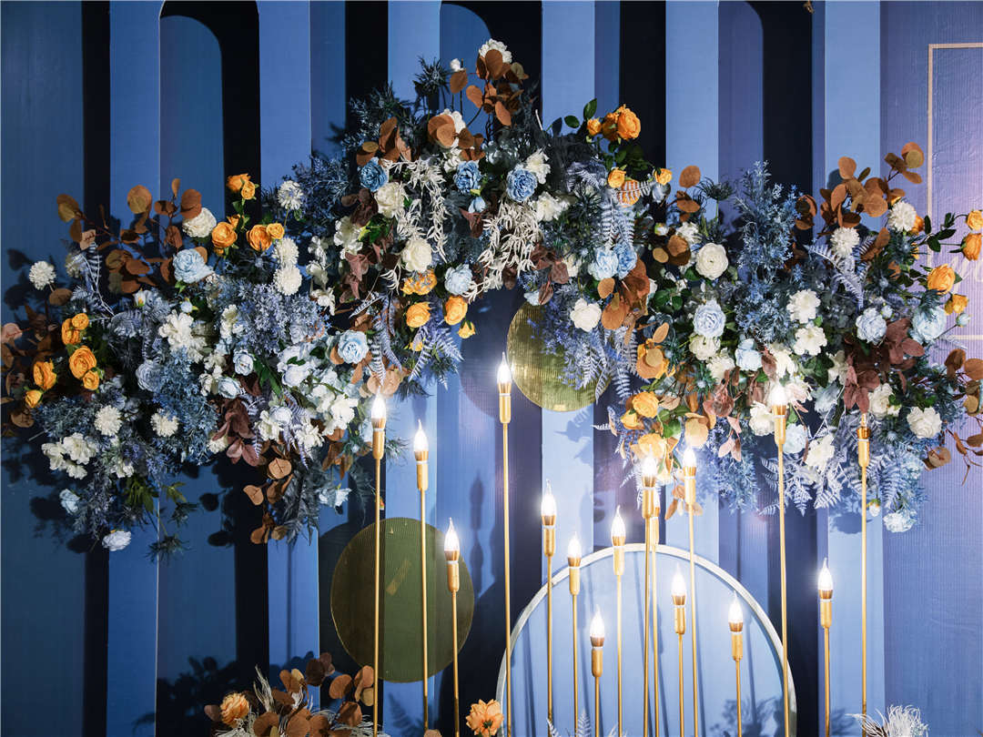 迷之出品—莫兰迪蓝撞色系+芦苇灯装饰