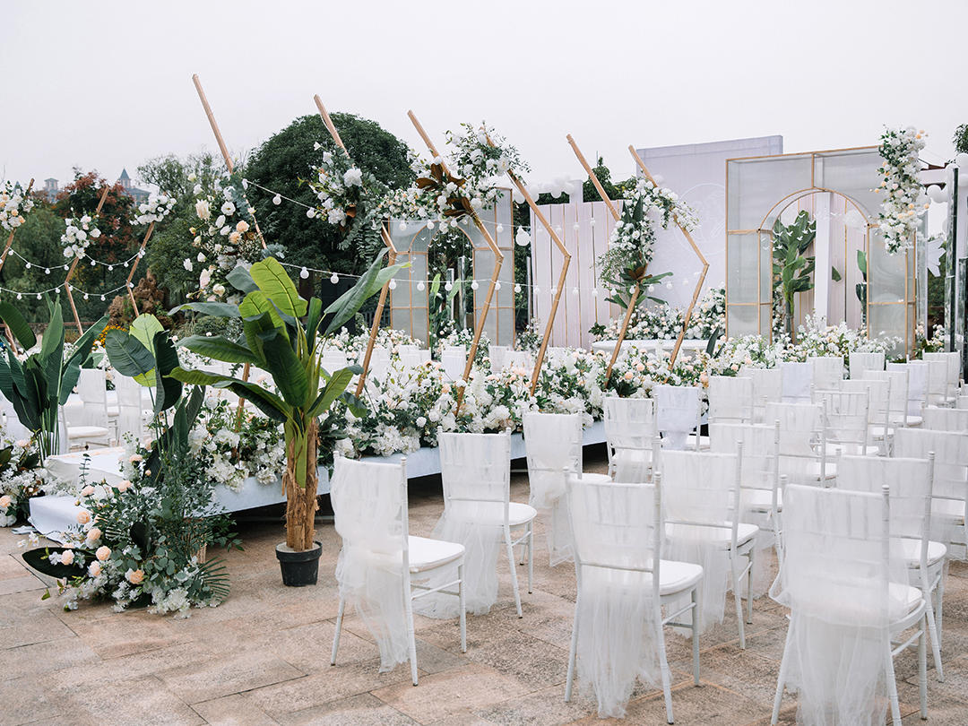 【春季特惠】户外小清新婚礼 包音响 送草坪地毯