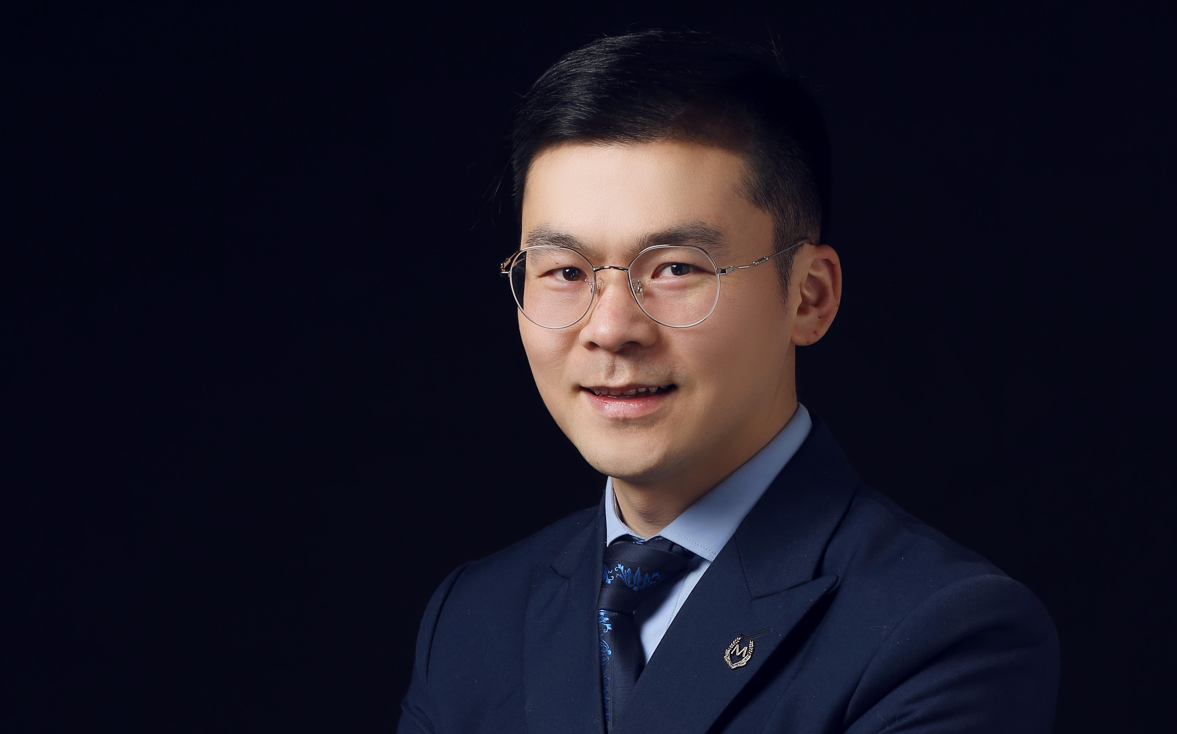 柏顺（磁性低音炮，超级奶爸，超强控场力）