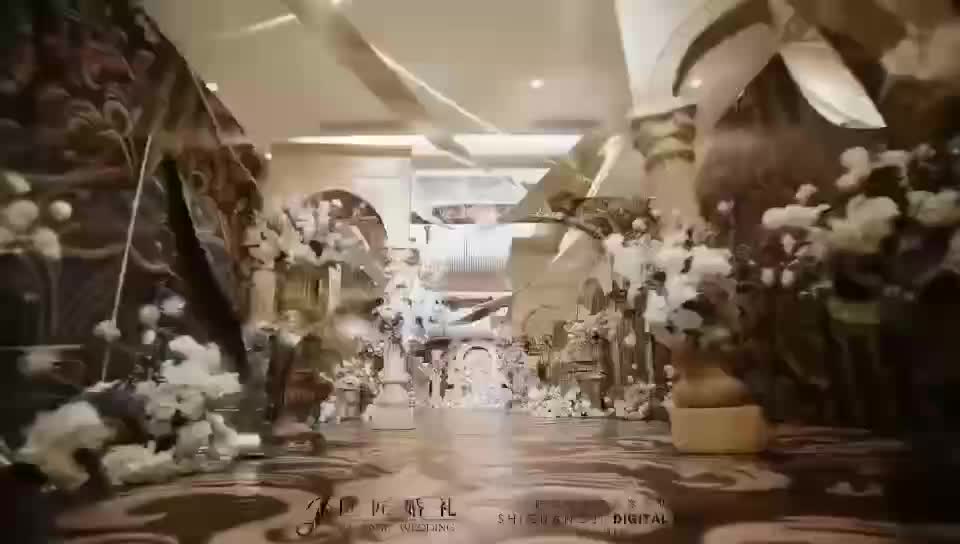 【巨匠婚礼】宫廷童话婚礼——鎏金圣殿