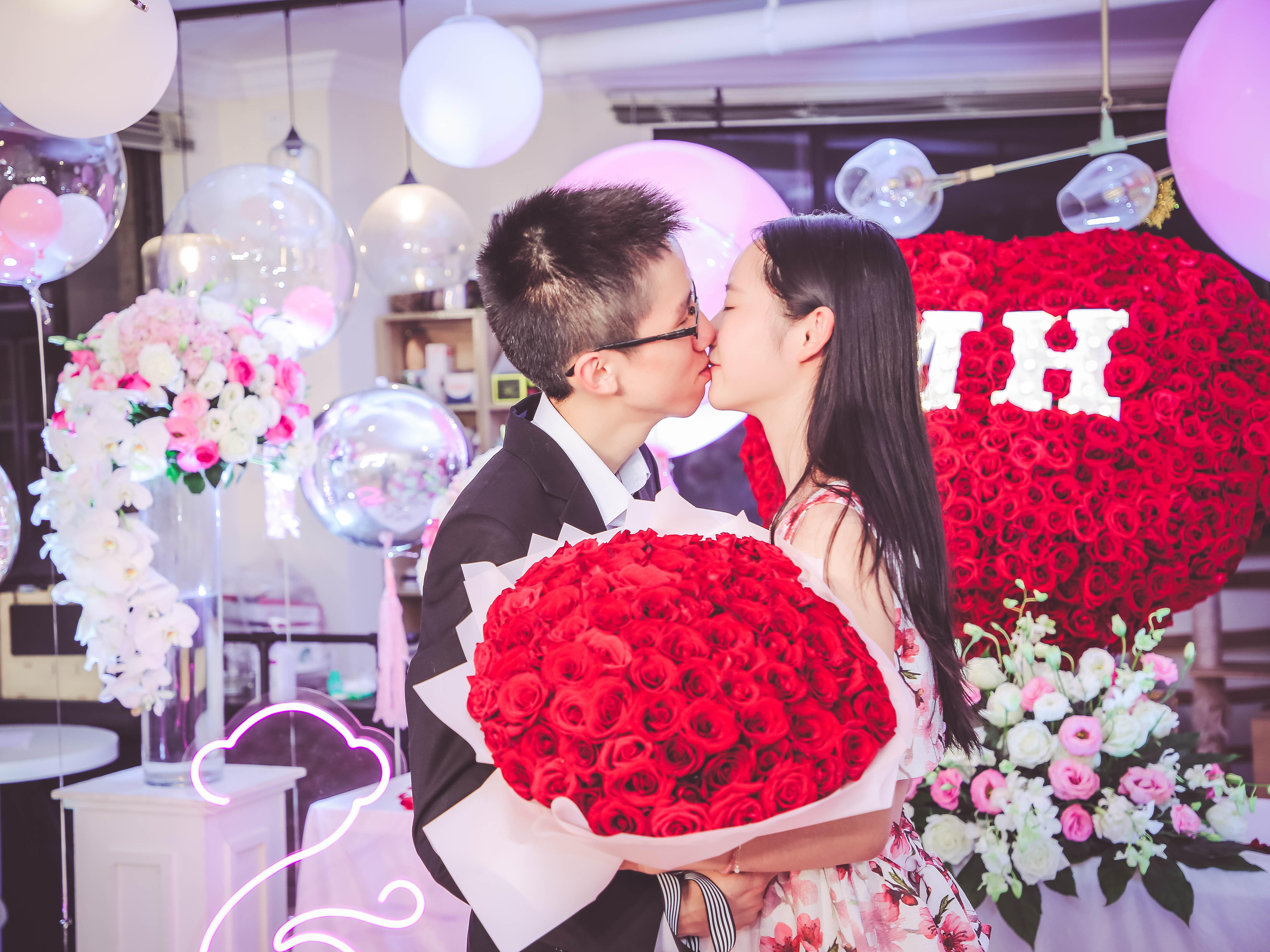 宠物咖啡馆求婚 爱猫人士的专属浪漫