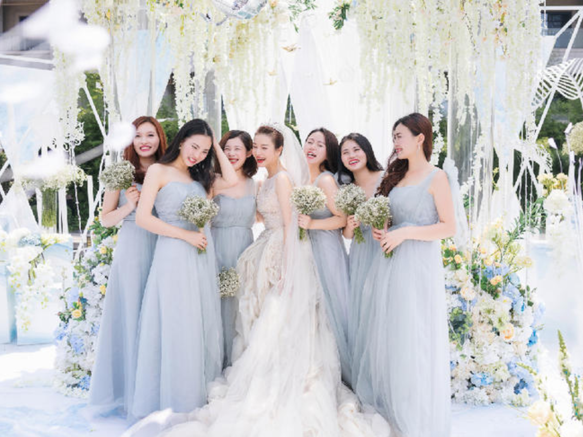 户外草坪婚礼可在自家门口办可在酒店草坪办