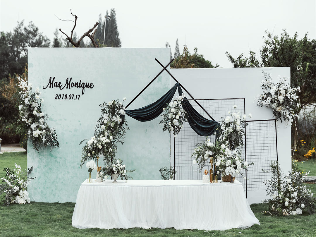 【月亮姐姐婚礼私享】户外婚礼送四大金刚