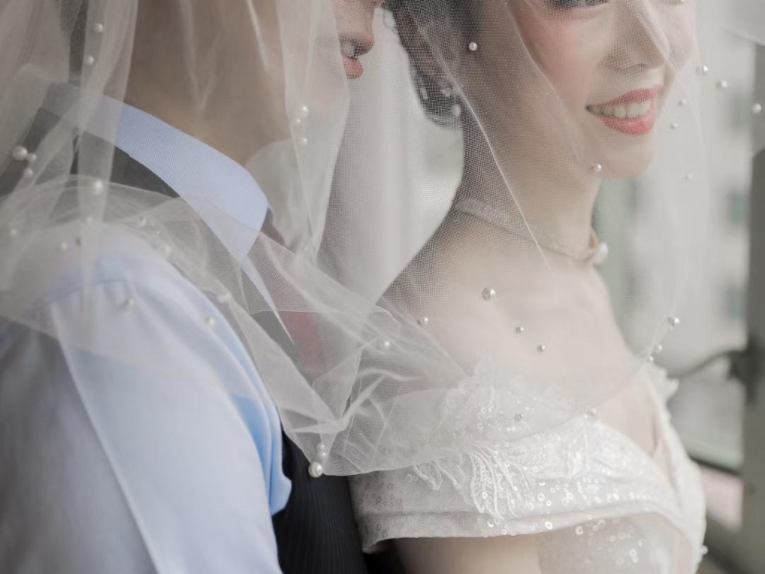 昆明资深婚庆摄影，婚礼跟拍，赠送精修40张