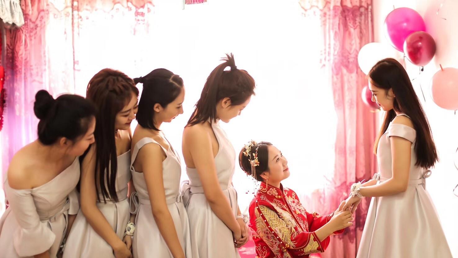 《红馆新娘》资深级化妆师----楠楠老师