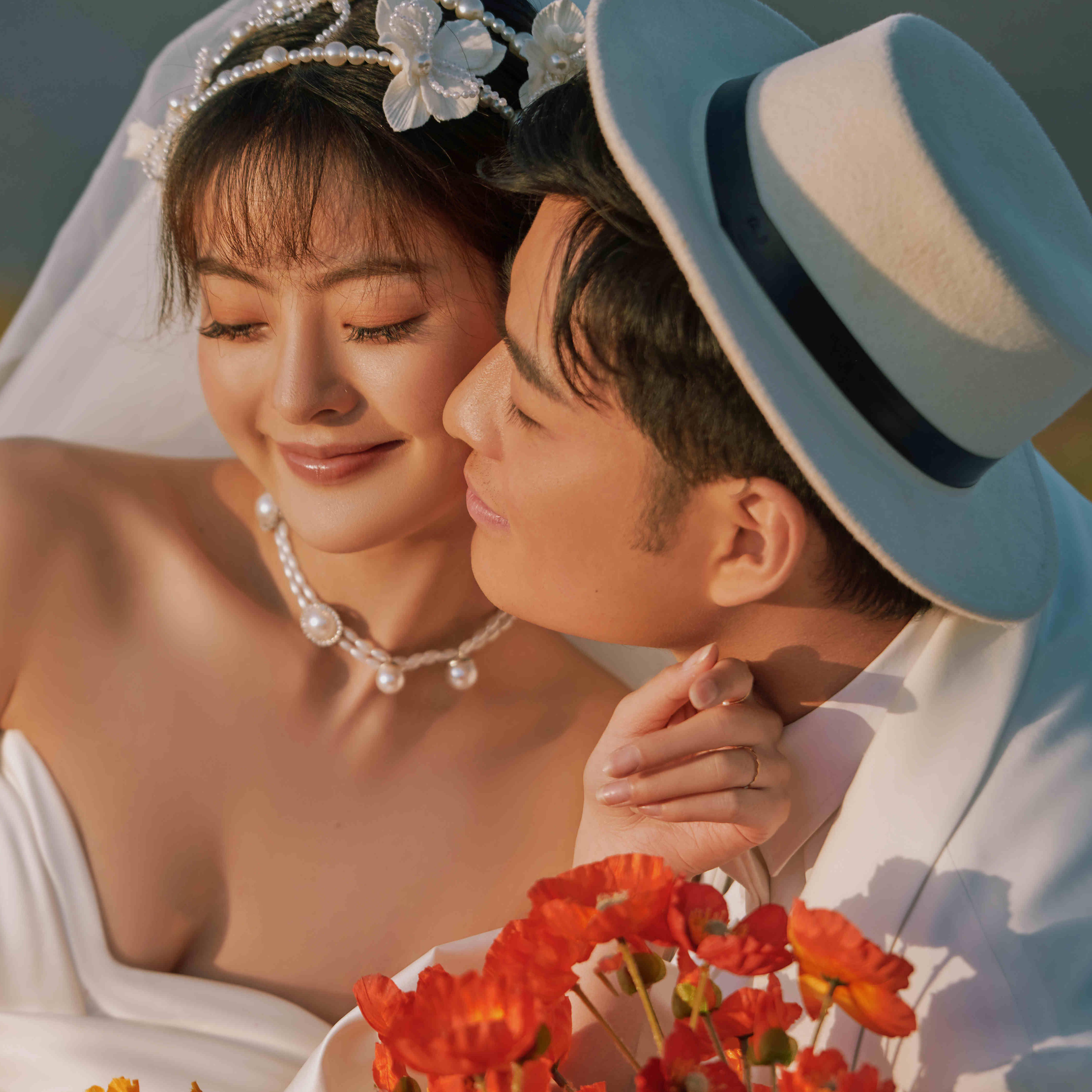 甜蜜恋人新时尚主义婚纱照