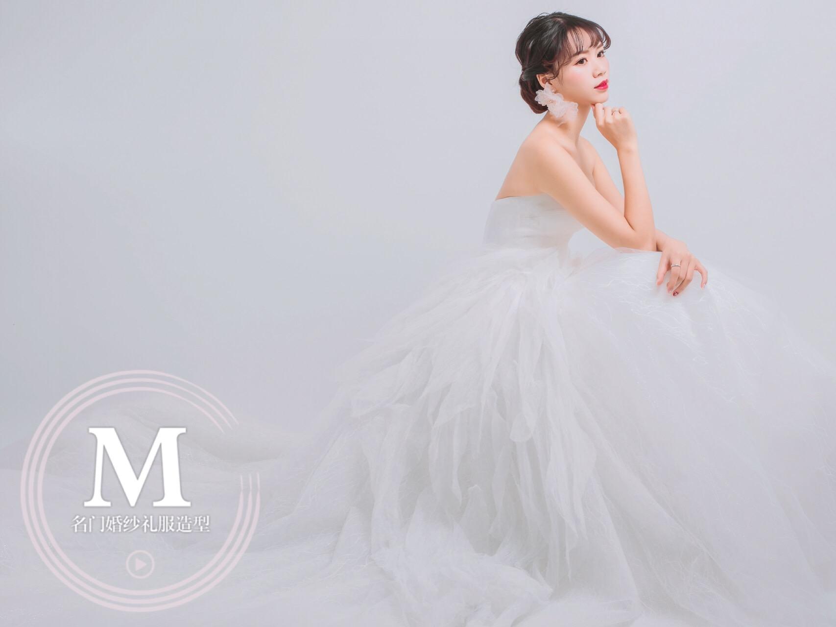 《名门婚纱》主纱+秀禾或敬酒