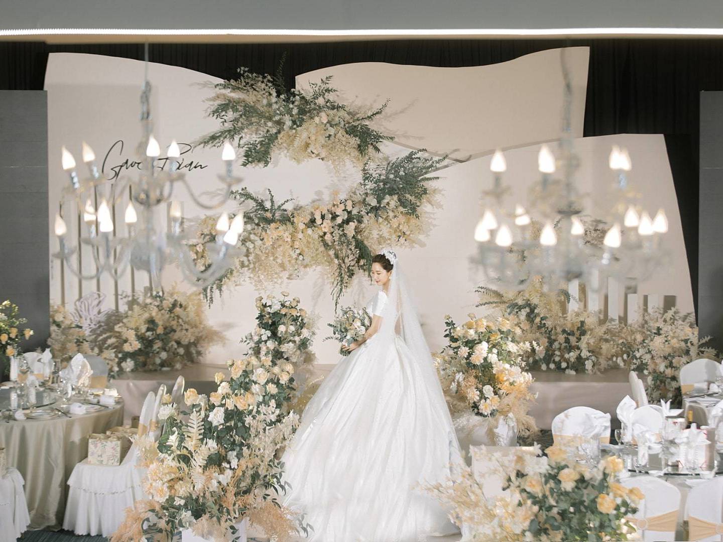 【芳菲韩潮】香槟色韩式婚礼花艺设计效果满分