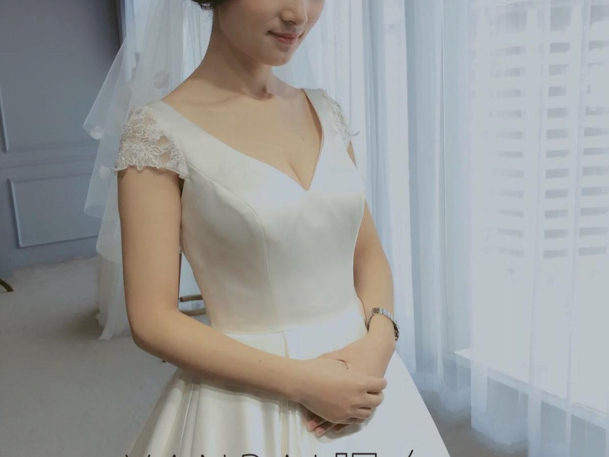 【胭白超值套餐】主纱+秀禾+敬酒服11件套+跟妆