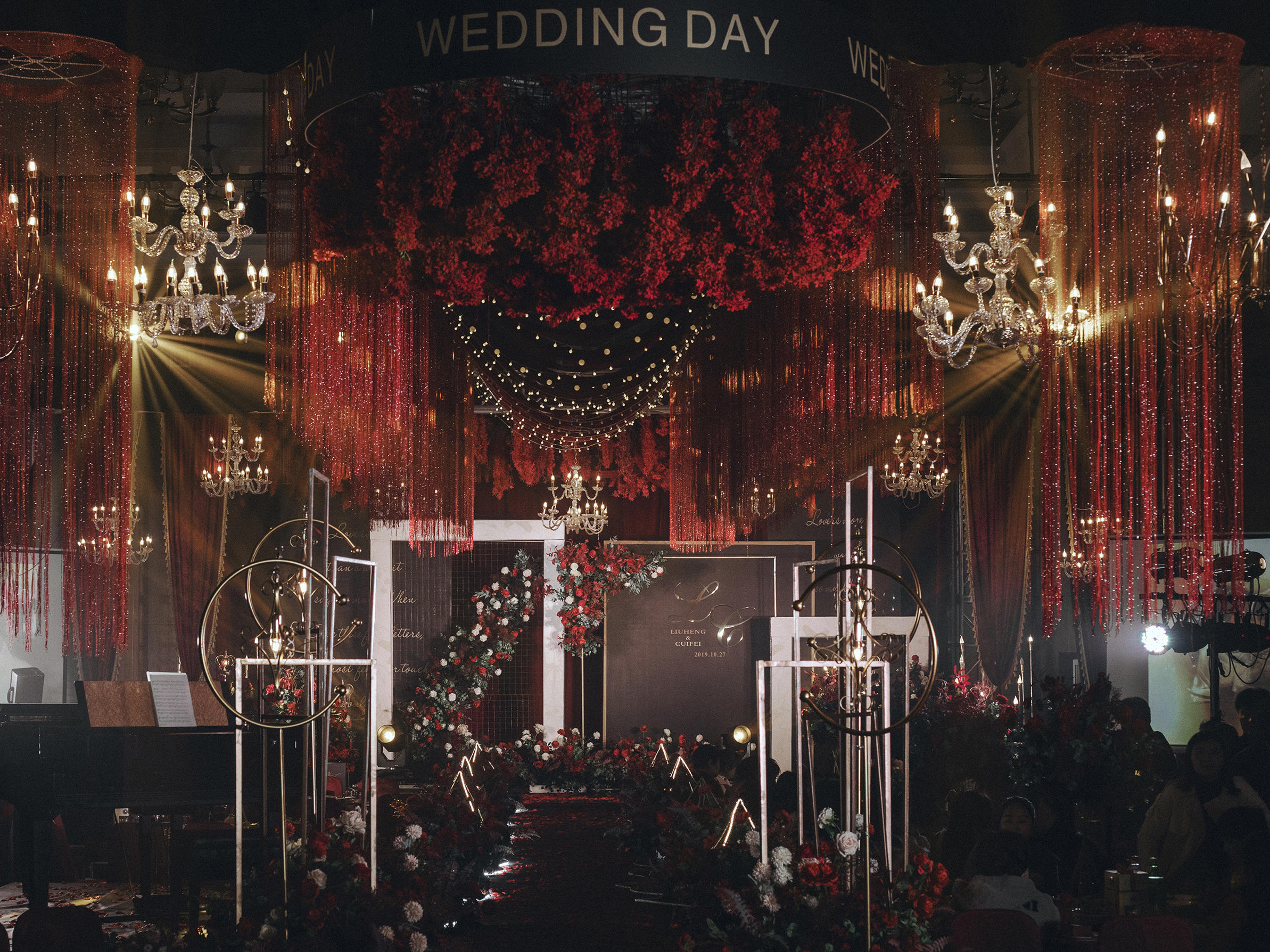 艾尚伱婚礼： 黑红色系列