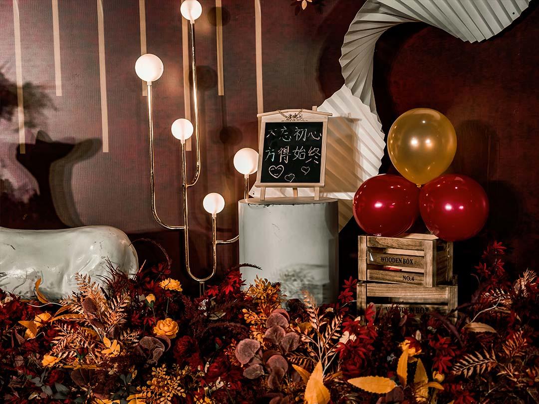 夏日的红-世爵婚礼策划会馆