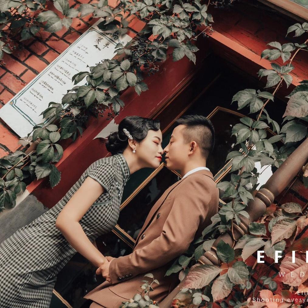 爱菲琳婚纱摄影-资深摄影师拍摄