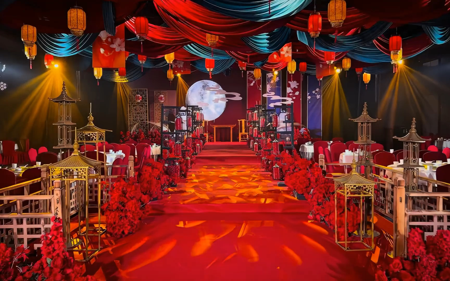 古韵红蓝·中式礼序新呈