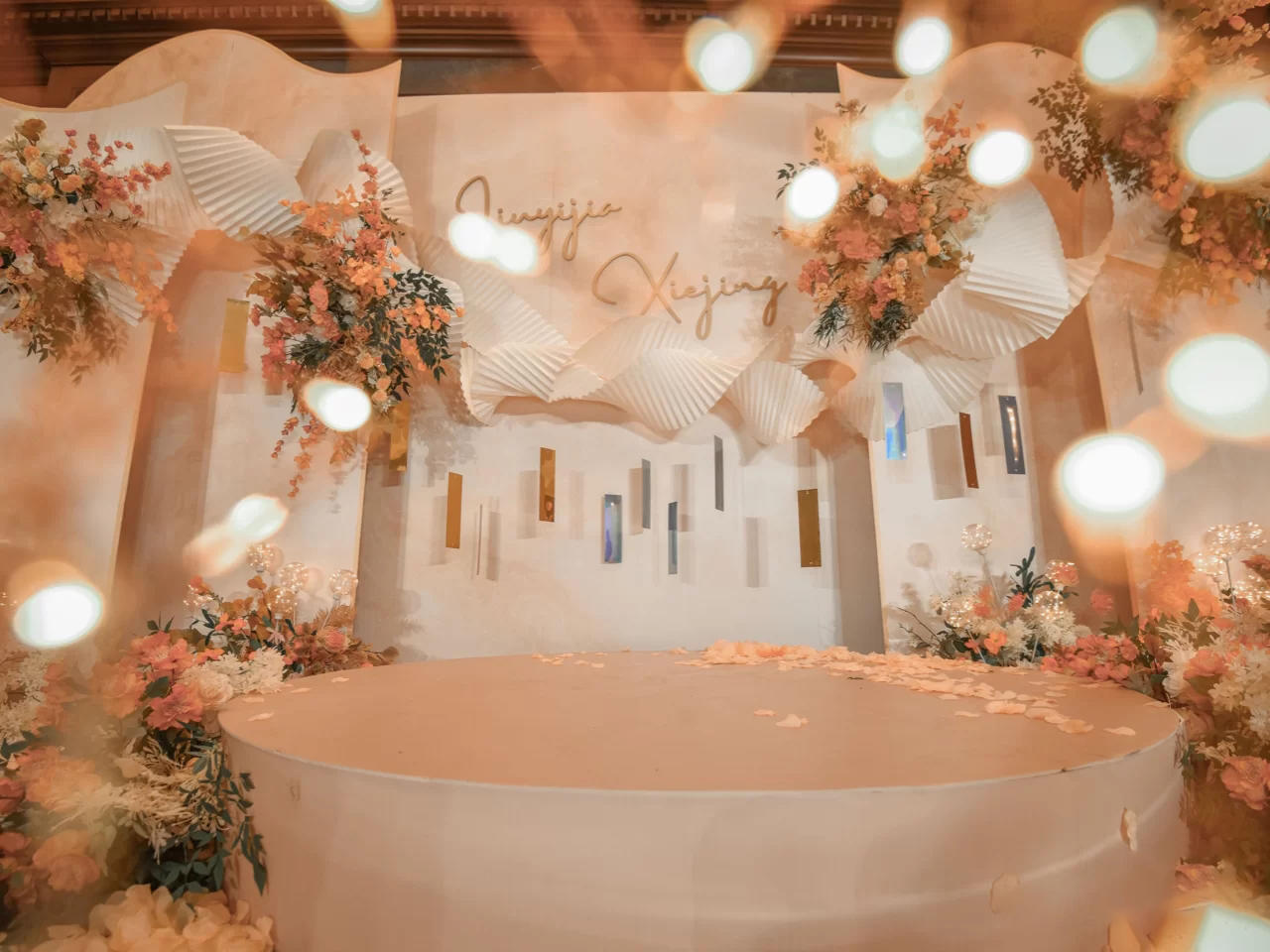 2020新款香槟色婚礼套餐迎宾区舞台区T台区全套