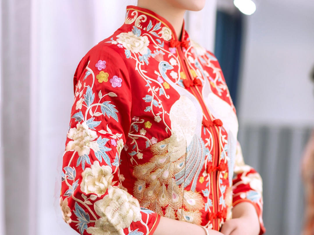 【超值租赁】3件套+跟妆 主纱+出门纱+敬酒服