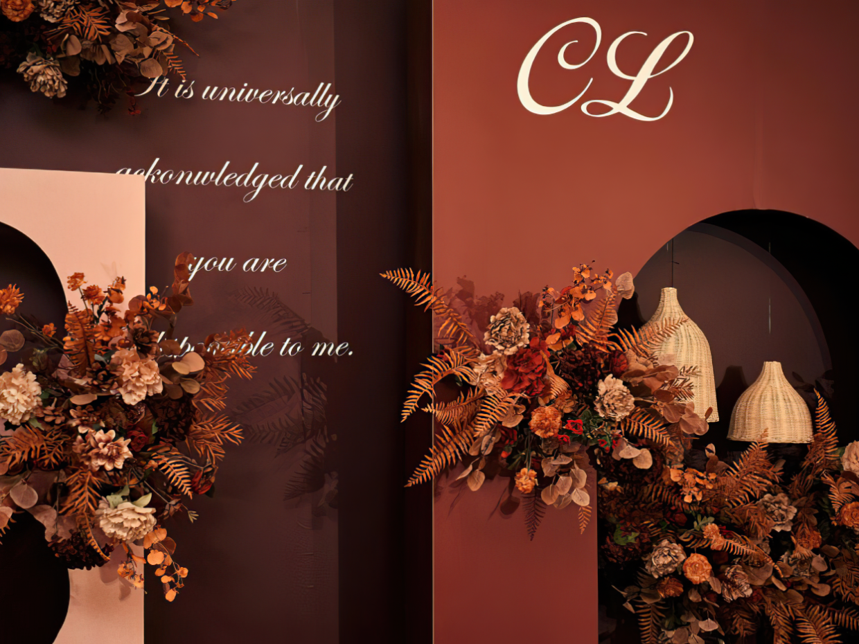   莫兰迪红色系婚礼  