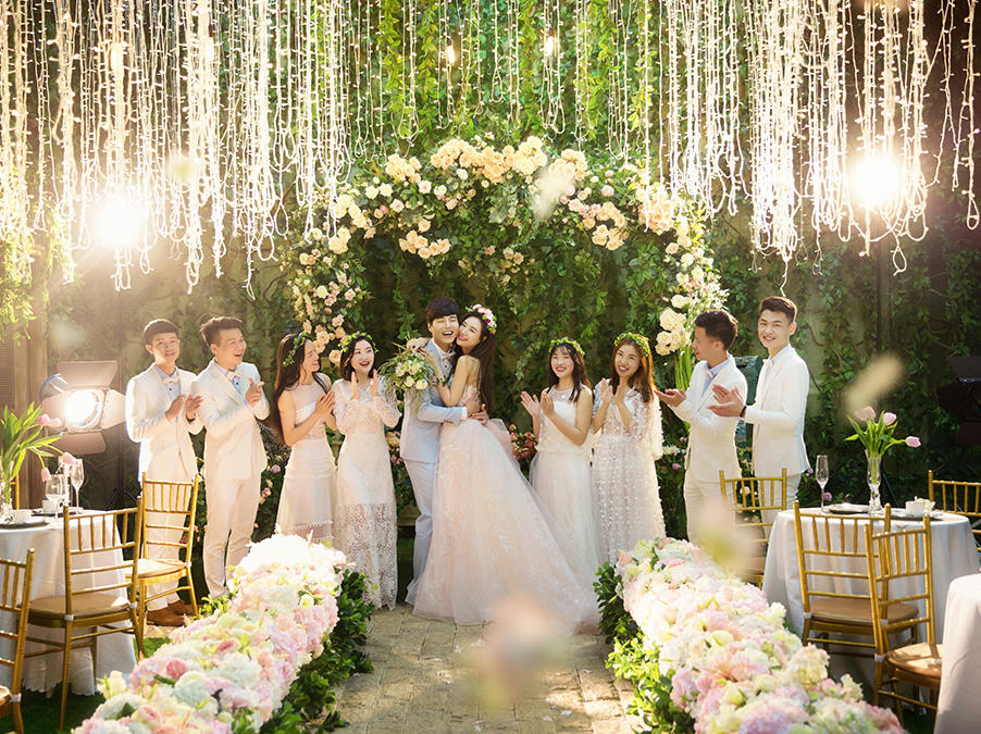 星光婚纱照_婚纱照风格