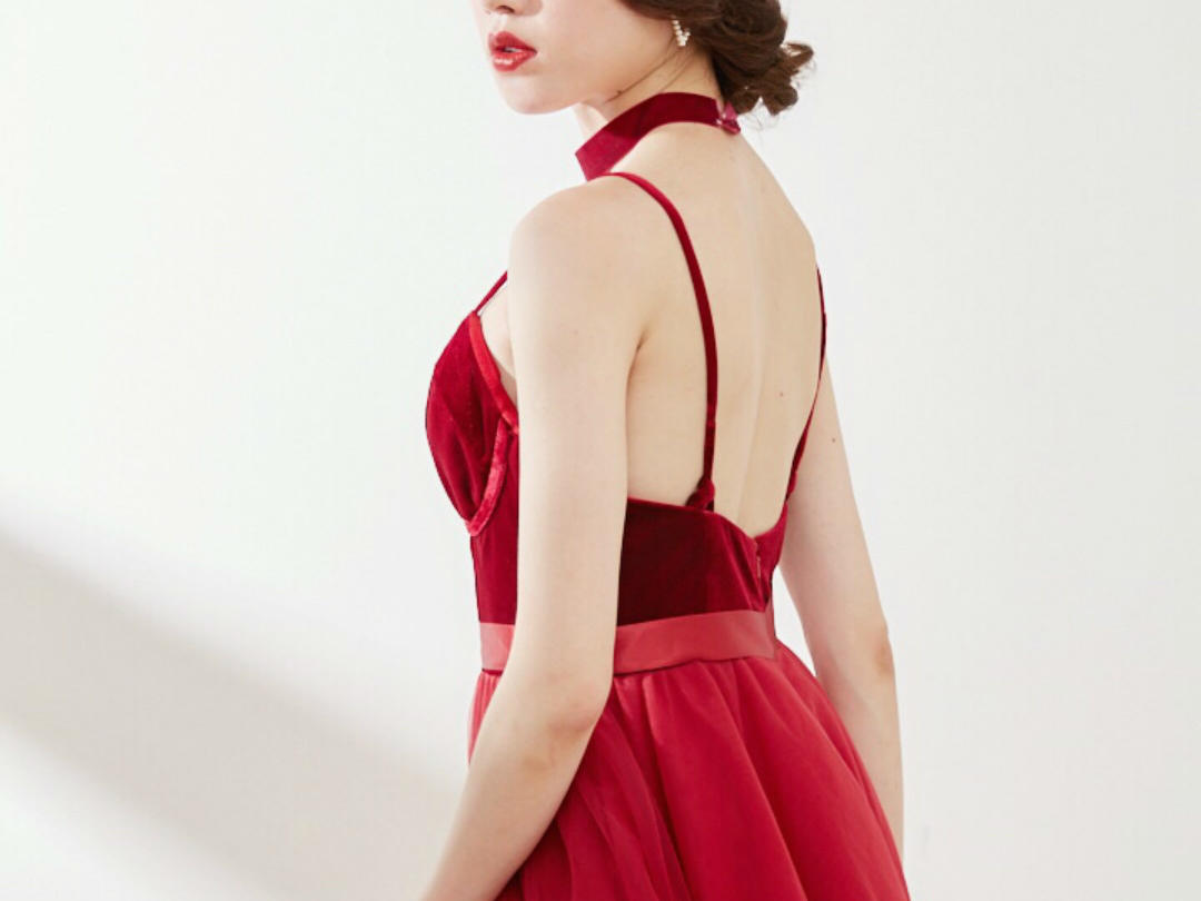 简约高级气质款缎面敬酒礼服