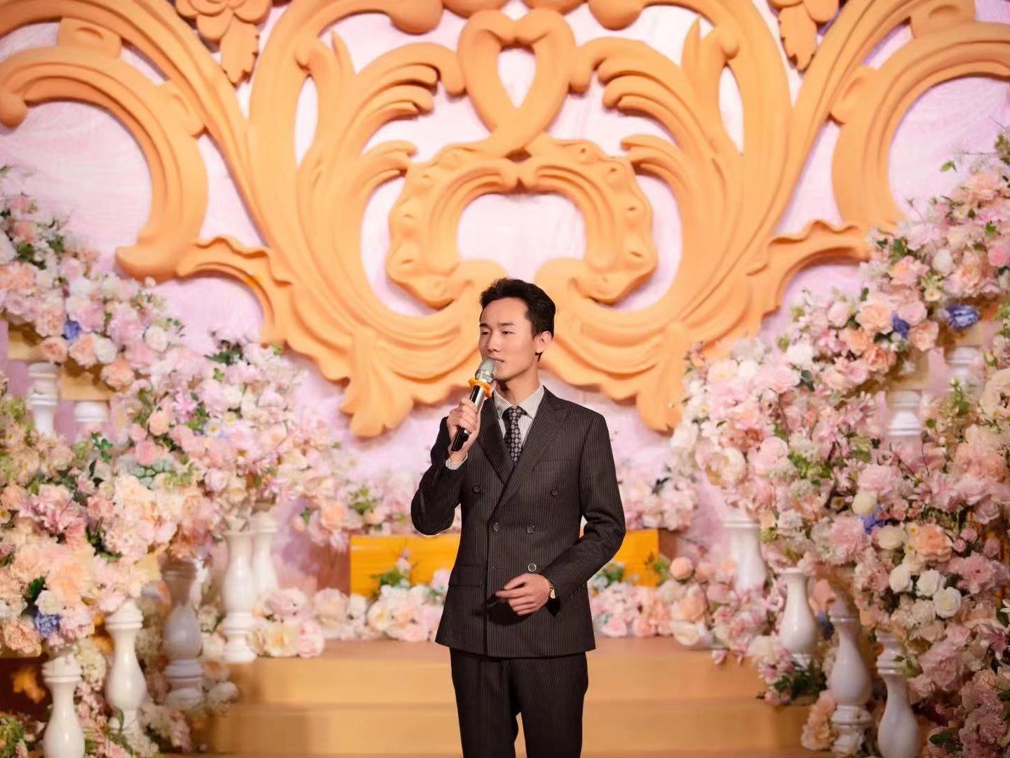 中式婚礼＋现场督导＋现场DJ＋台词撰写