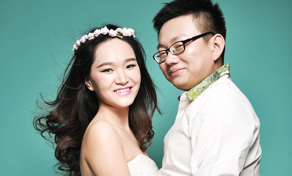 【橙泓照相馆】简洁时尚杂志风格棚拍婚纱